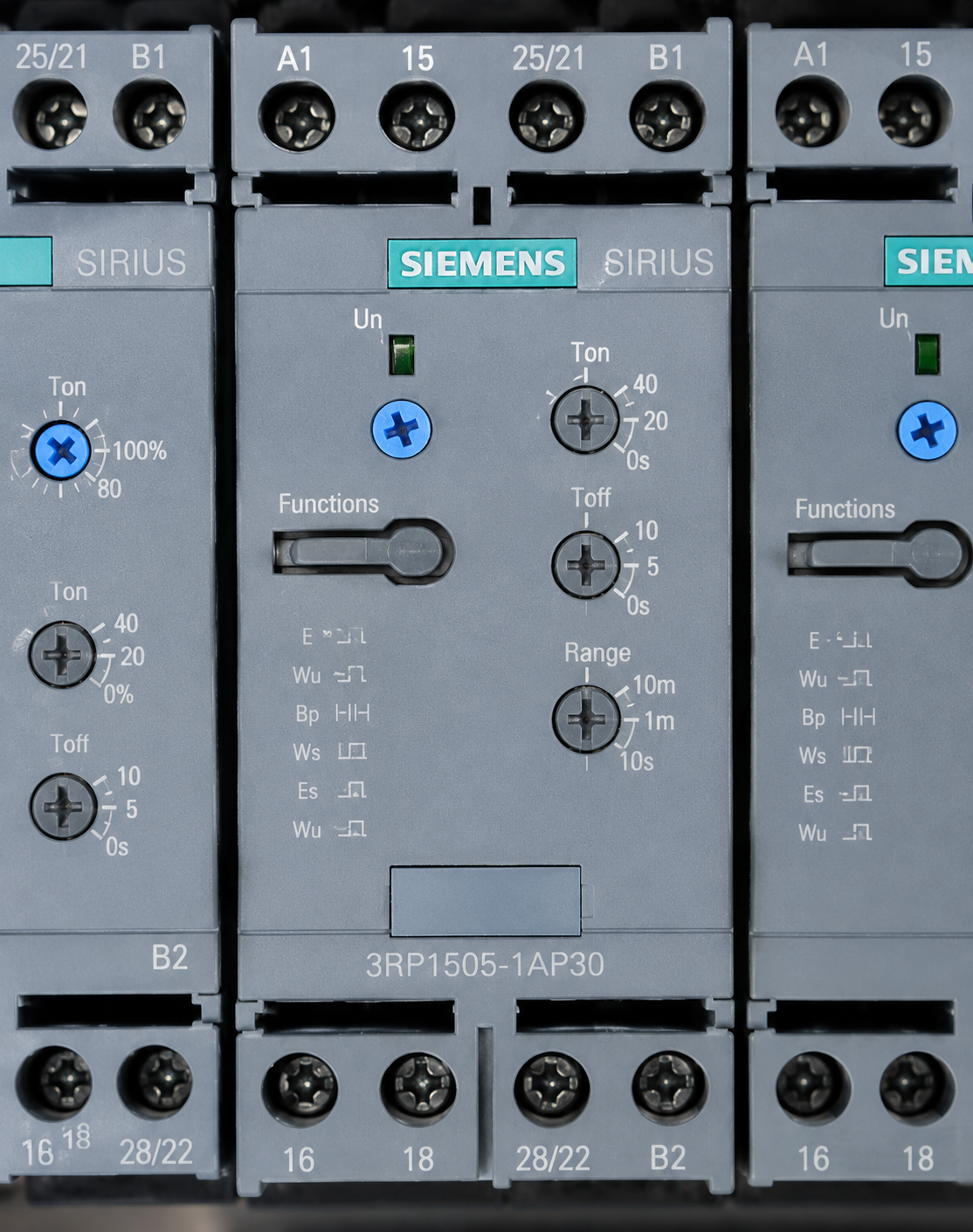 Arrancador suave (soft starter) 63A 30kW 200–480V