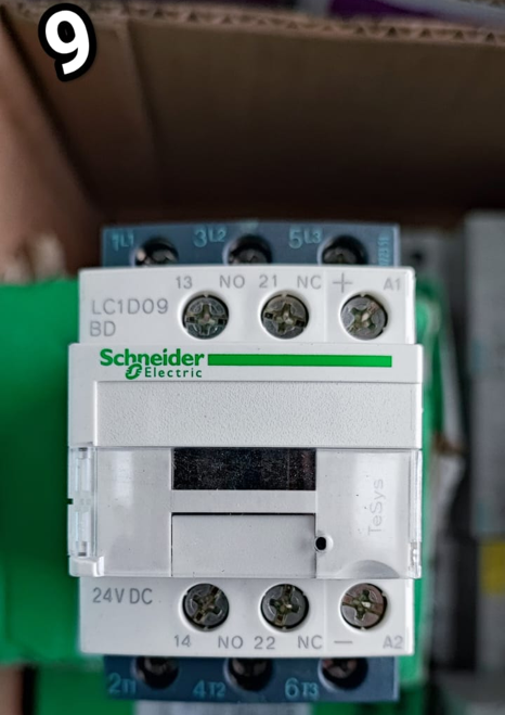 Contactor trifásico 9A bobina 24VDC (TeSys D)